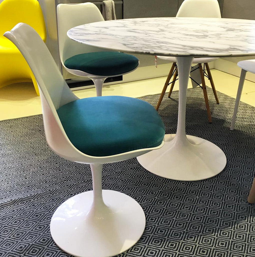 Save up to 25% on Saarinen side chairs and armchairs